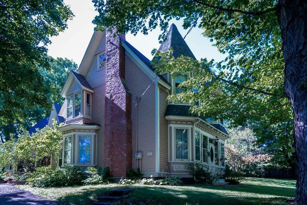 Sackville Bed And Breakfast Buitenkant foto